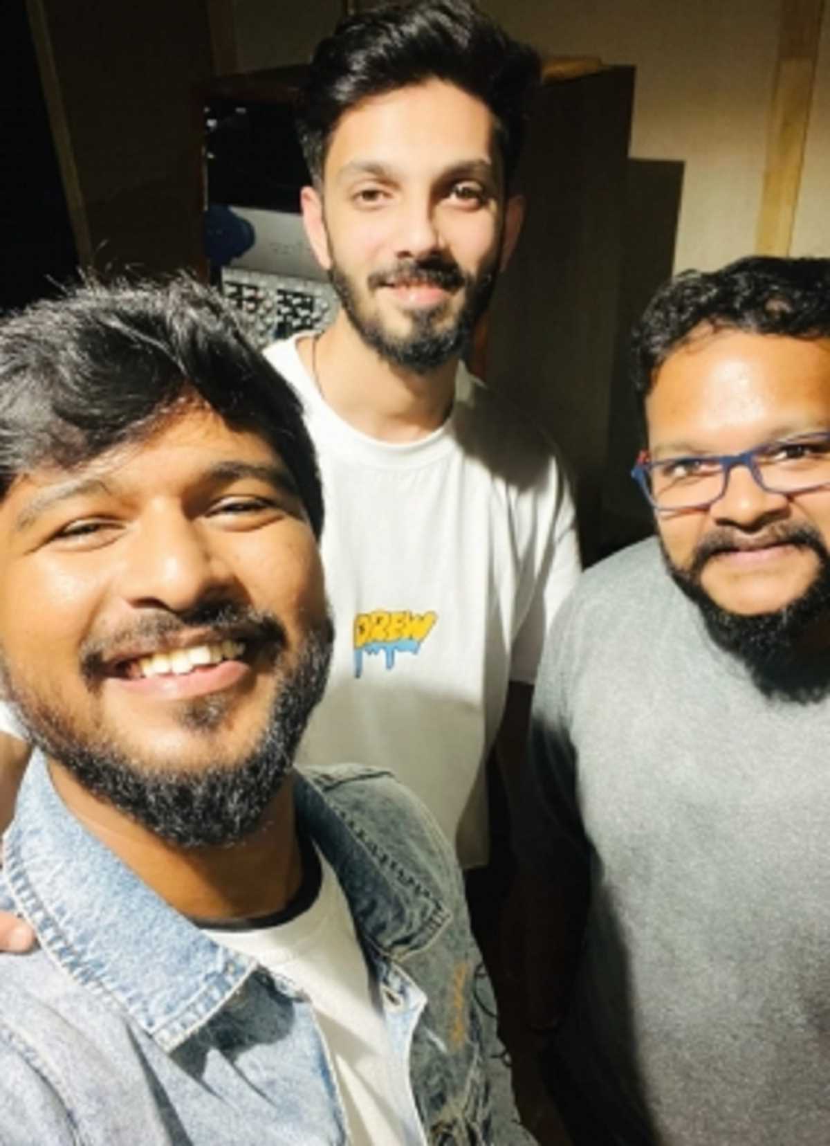 अनिरुद्ध ने अजित कुमार की थुनिवु के लिए गाया गाना अनिरुद्ध ने अजित कुमार की थुनिवु के लिए गाया गाना