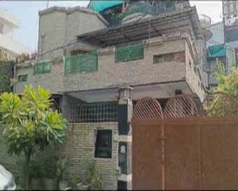 राहुल गांधी पर वीडियो बनाने वाले पत्रकार के नोएडा आवास पर पहुंची कर्नाटक पुलिस, नोटिस थमाया