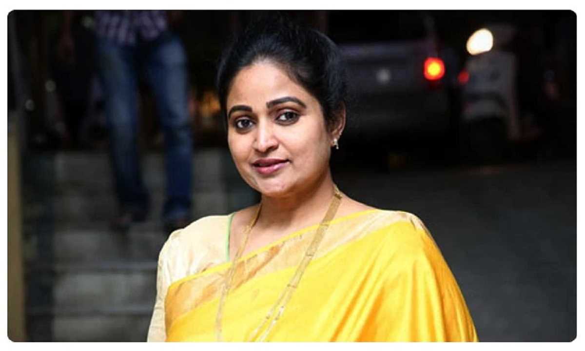 अभिनेत्री दिव्या वाणी हैदराबाद में कांग्रेस में शामिल हुईं