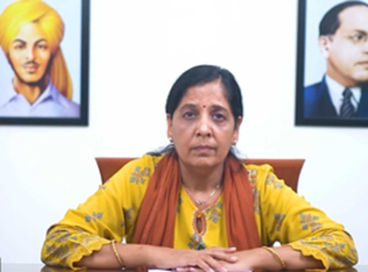 कल अरविंद केजरीवाल अदालत में करेंगे बड़ा खुलासा :सुनीता केजरीवाल कल अरविंद केजरीवाल अदालत में करेंगे बड़ा खुलासा :सुनीता केजरीवाल