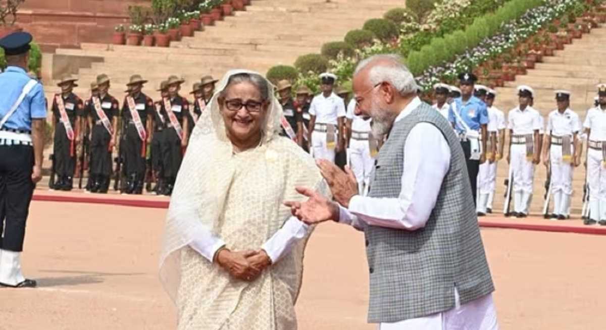 पीएम मोदी ने राष्ट्रपति भवन में शेख हसीना का किया स्वागत