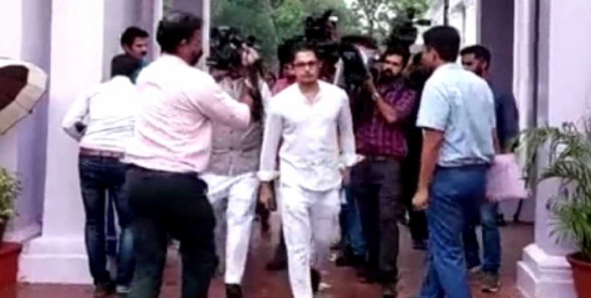 कांग्रेस अध्यक्ष चुनाव में ट्विस्ट, शशि थरूर के अलावा कोषाध्यक्ष बंसल ने भी लिए नामांकन