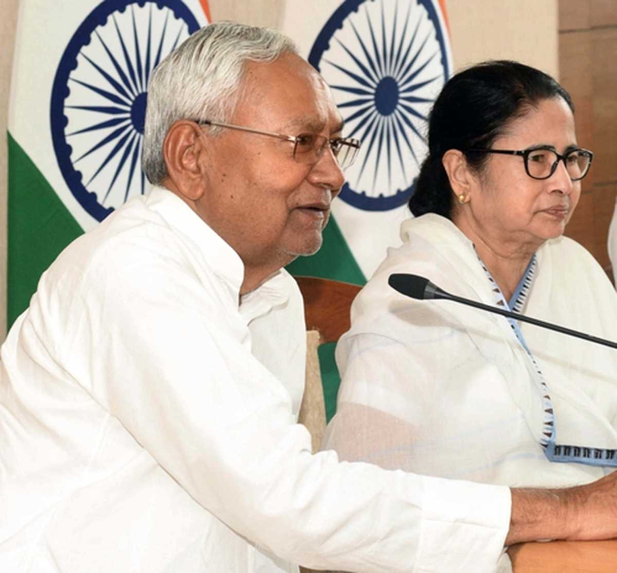 ममता के जाति जनगणना के खिलाफ होने के कारणों में फर्जी प्रमाणपत्रों का भूत भी शामिल