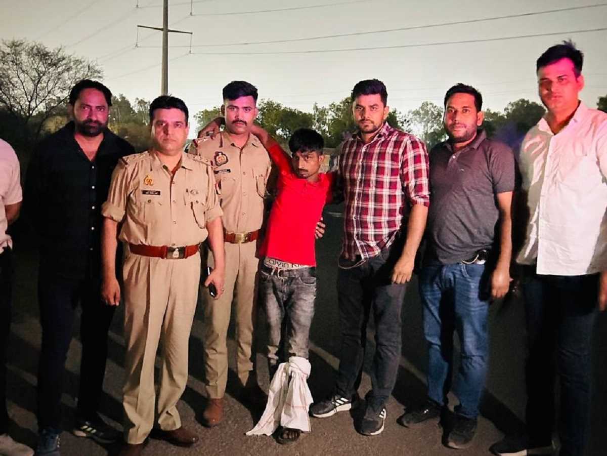 पुलिस और लुटेरों के बीच मुठभेड़ में इनामी बदमाश चूहा गिरफ्तार