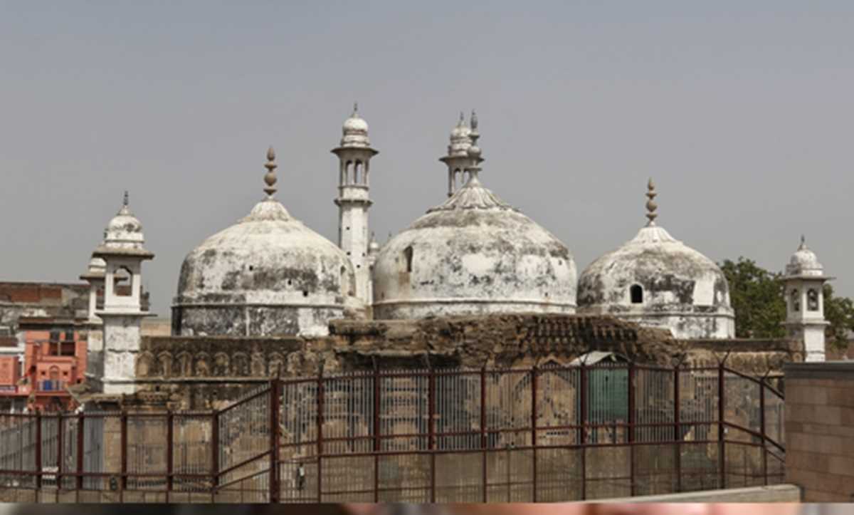 वाराणसी कोर्ट ने ज्ञानवापी मस्जिद के तहखाने में हिंदुओं को पूजा करने की दी इजाजत