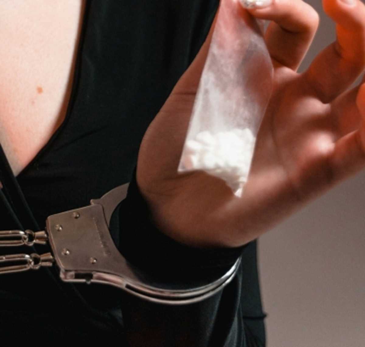 बर्बादी का नया हथियार, ड्रग्स का वार, छात्र हैं सबसे ज्यादा निशाने पर