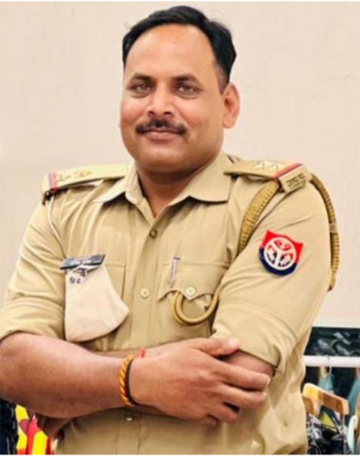 नववर्ष पर 18 दरोगाओं की हुई पदोन्नति नववर्ष पर 18 दरोगाओं की हुई पदोन्नति