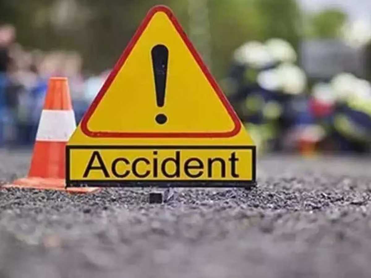 गोधरा के पास दुर्घटना में बच्चों समेत चार की मौत, 11 घायल