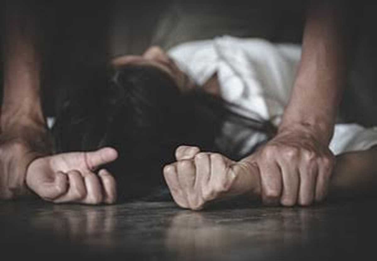 भाजपा मंडल अध्यक्ष के बेटे ने तीन दोस्तों के साथ किया 12वीं की छात्रा के साथ दुष्कर्म