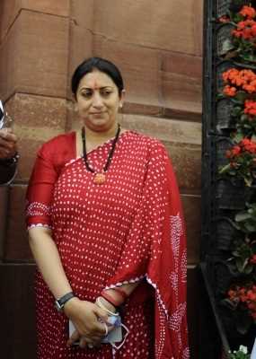 संसद ठप करने के पीछे राहुल गांधी का हाथ: स्मृति ईरानी