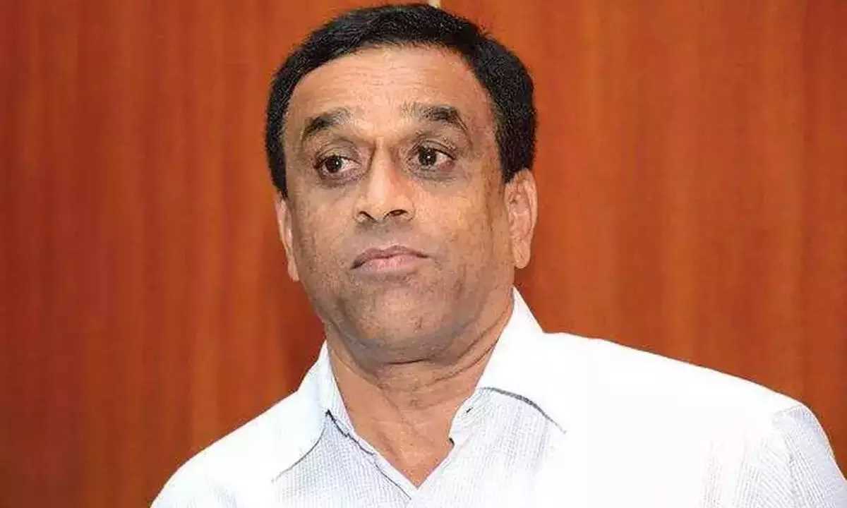 गोवा में नेतृत्व संकट का सामना कर रही कांग्रेस: मंत्री सुदीन धवलीकर गोवा में नेतृत्व संकट का सामना कर रही कांग्रेस: मंत्री सुदीन धवलीकर