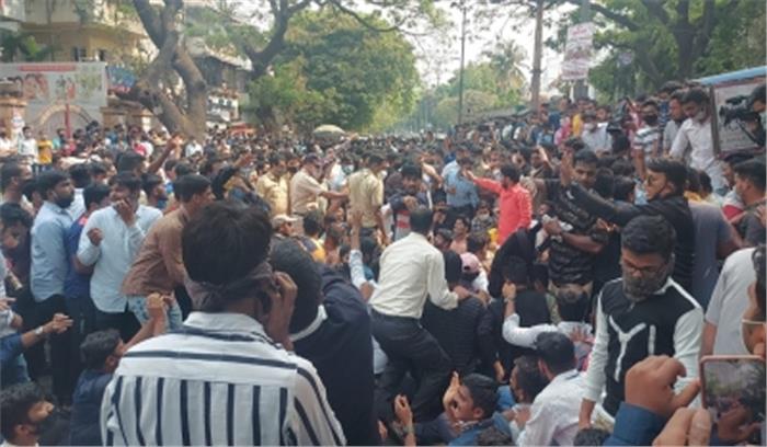 देशभर में जेईई मेंस सीजन-2 की परीक्षाएं शुरू देशभर में जेईई मेंस सीजन-2 की परीक्षाएं शुरू