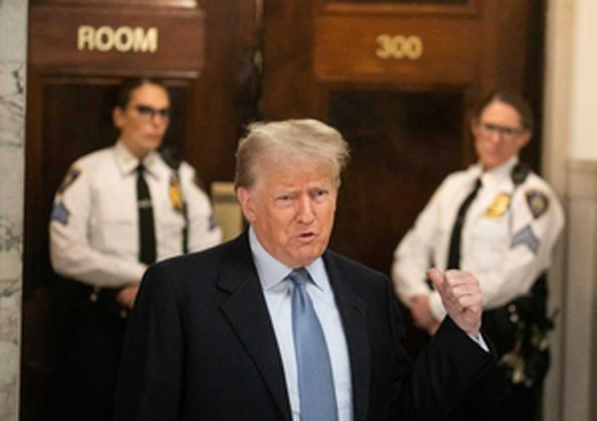 ट्रंप ने सुप्रीम कोर्ट से उनकी मतपत्र पात्रता पर कोलोराडो के फैसले को अमान्य करने का किया आग्रह