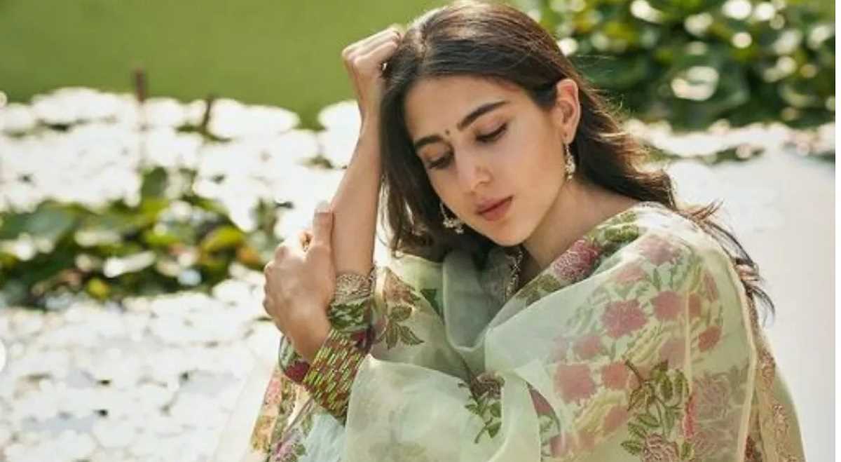 सारा अली खान ने पूरी की ऐ वतन मेरे वतन की शूटिंग सारा अली खान ने पूरी की ऐ वतन मेरे वतन की शूटिंग