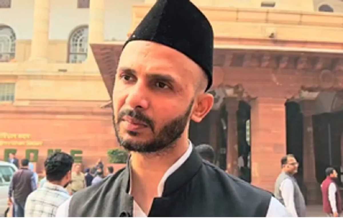 संभल पुलिस अपनी लापरवाही छिपाकर मुझ पर मढ़ना चाहती है आरोप : जियाउर्रहमान बर्क संभल पुलिस अपनी लापरवाही छिपाकर मुझ पर मढ़ना चाहती है आरोप : जियाउर्रहमान बर्क