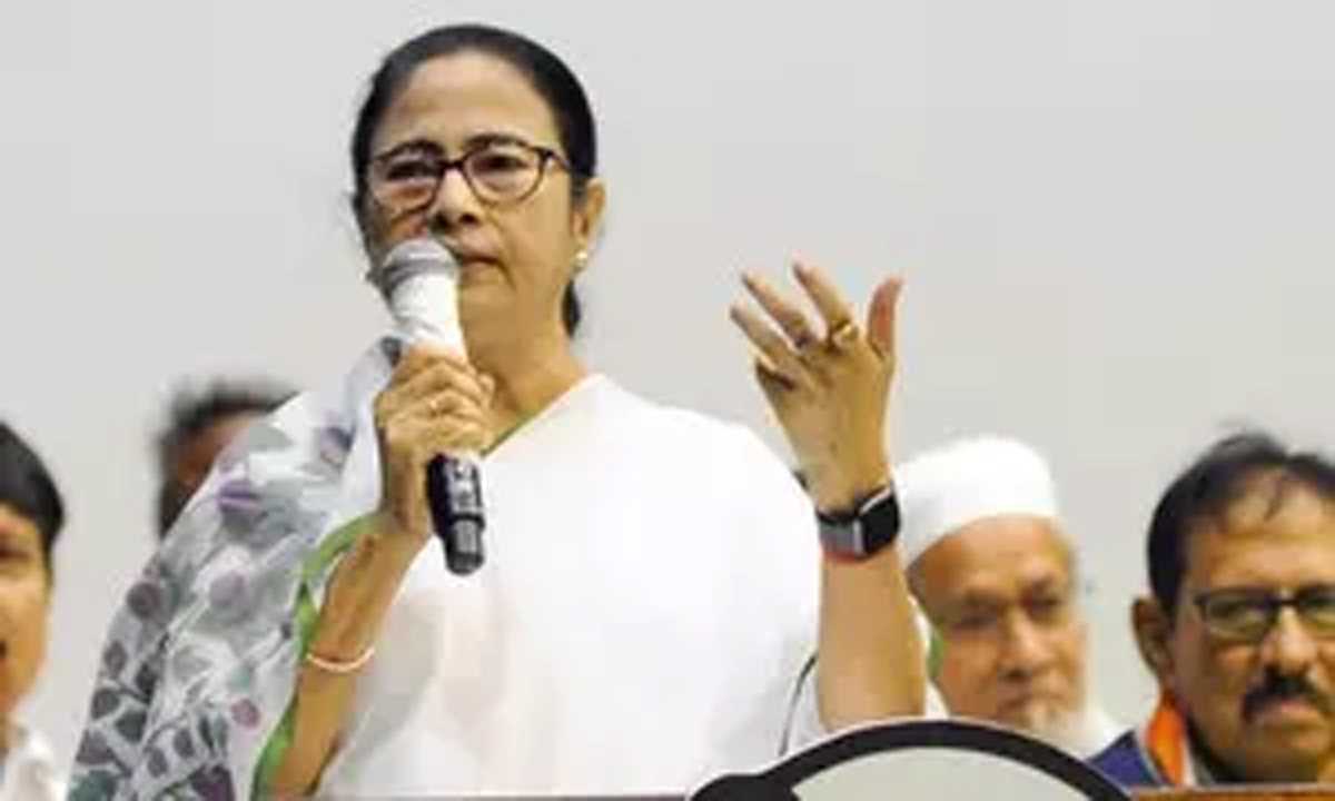 बंगाल को बेवजह संसद की सुरक्षा में सेंधमारी से जोड़ा जा रहा : ममता