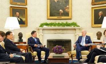 फोन पर बातचीत में बाइडेन ने मून को बताया अच्छा दोस्त