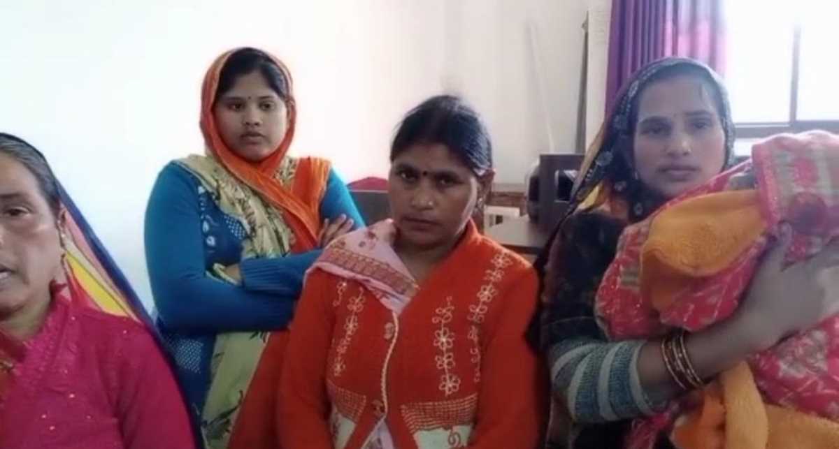 ये कैसा सुशासन, जनसुनवाई में शिकायतकर्ता आत्मदाह को मजबूर, लगातार दूसरी घटना ये कैसा सुशासन, जनसुनवाई में शिकायतकर्ता आत्मदाह को मजबूर, लगातार दूसरी घटना