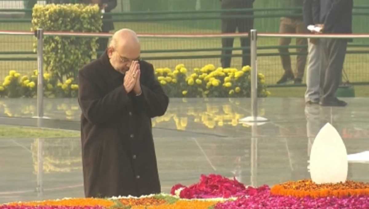 अमित शाह ने अटल बिहारी वाजपेयी, पं मदन मोहन मालवीय को श्रद्धांजलि दी अमित शाह ने अटल बिहारी वाजपेयी, पं मदन मोहन मालवीय को श्रद्धांजलि दी