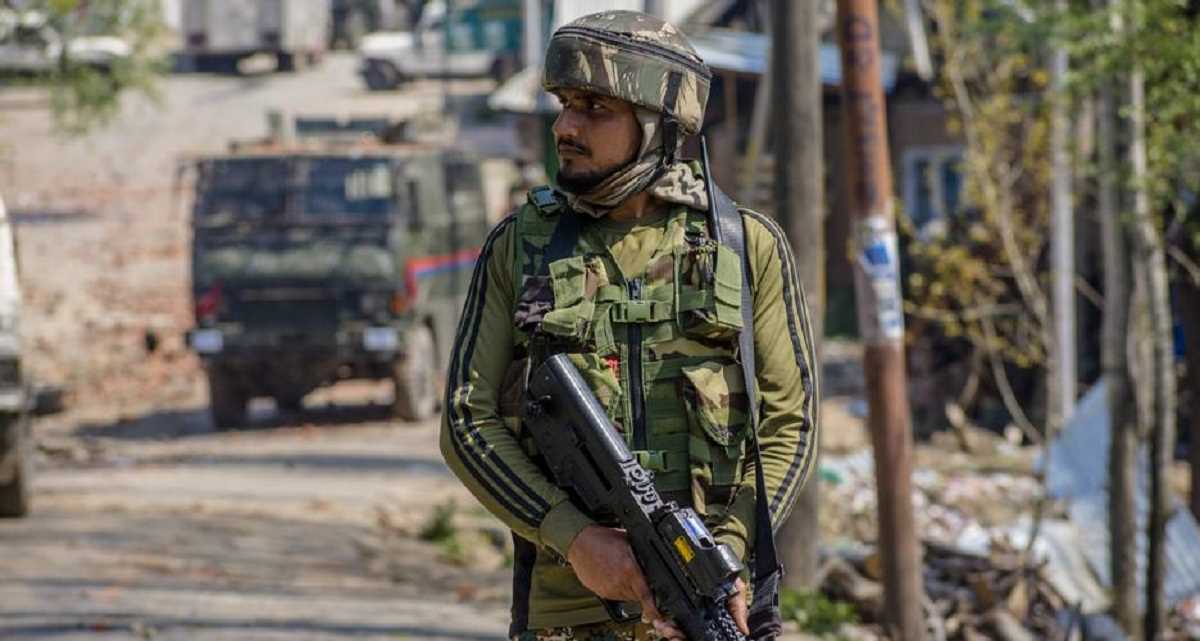 जम्मू-कश्मीर: कठुआ में आतंकी हमले में पांच जवान मारे गए