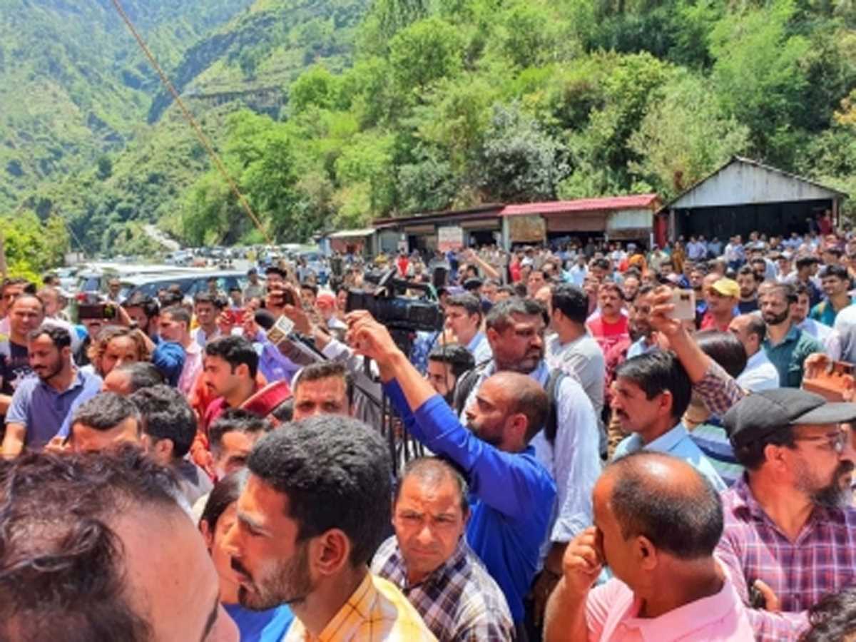 दूसरे संप्रदाय की लड़की से प्रेम करने वाले युवक की हत्या के बाद चंबा में स्थिति तनावपूर्ण