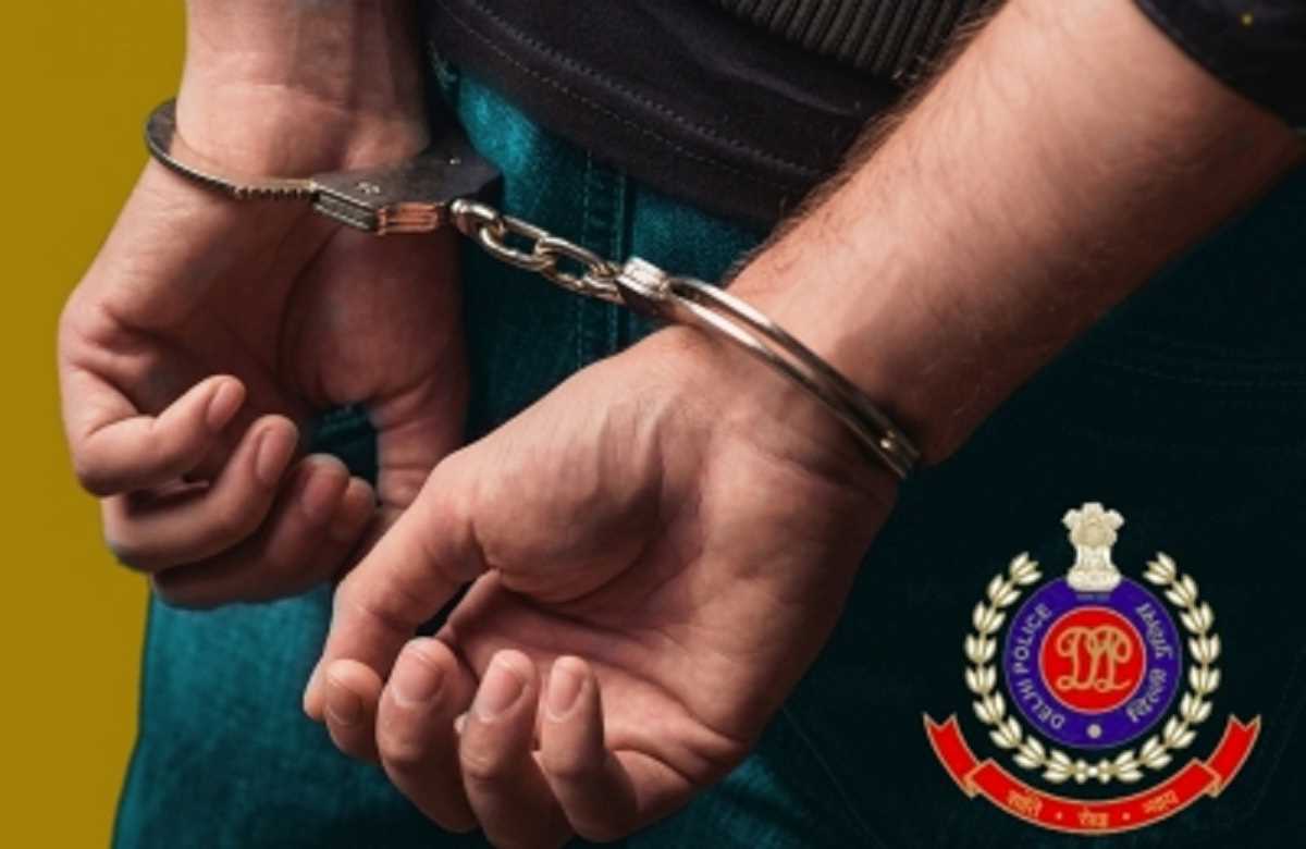 फर्जी वेबसाइट बनाकर 1800 पेंशनभोगियों से ठगी करने वाले चार गिरफ्तार फर्जी वेबसाइट बनाकर 1800 पेंशनभोगियों से ठगी करने वाले चार गिरफ्तार