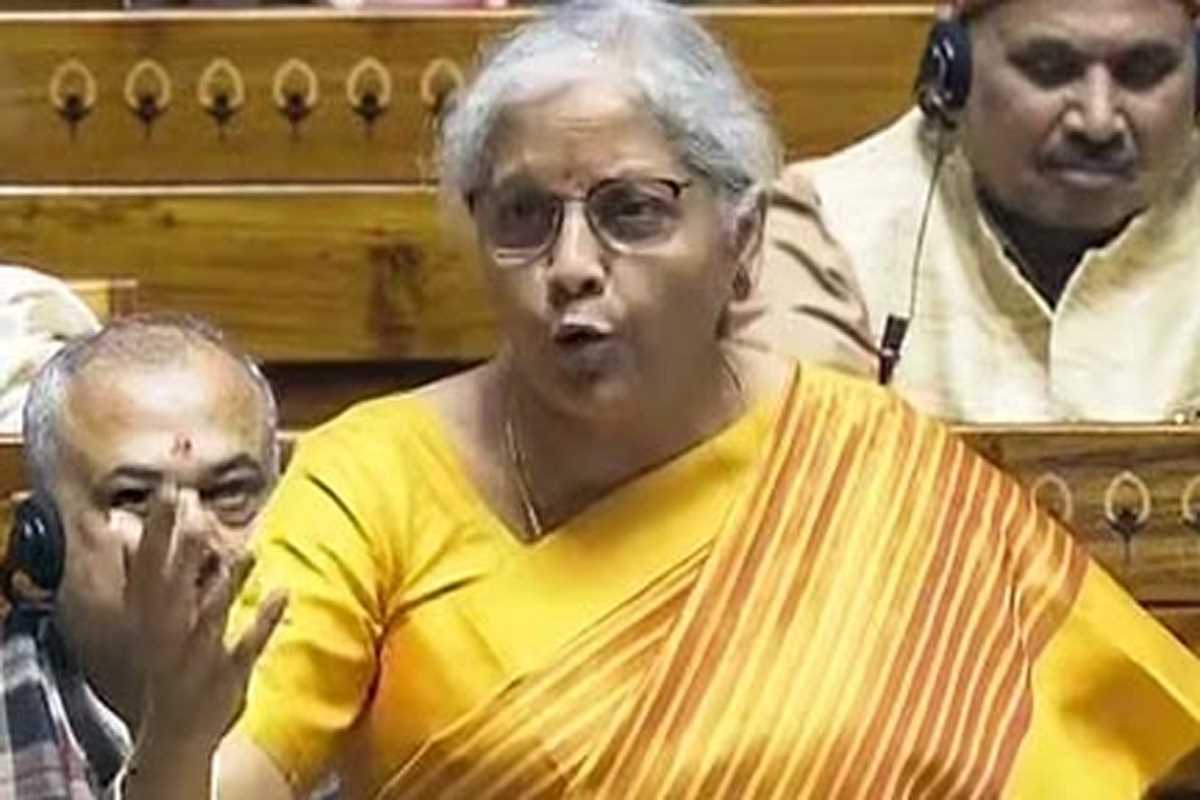 सीतारमण ने संप्रग को ‘आंदोलनजीवी और भ्रष्टाचारजीवी’ सरकार दिया करार सीतारमण ने संप्रग को ‘आंदोलनजीवी और भ्रष्टाचारजीवी’ सरकार दिया करार