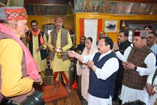 हिमाचल में नेतृत्व परिवर्तन नहीं : नड्डा