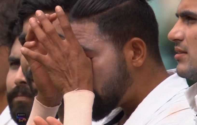 राष्ट्रगान गाते समय भावुक हो गए मोहम्मद सिराज