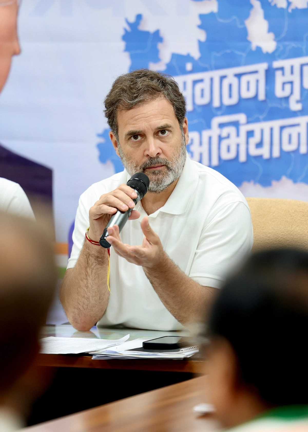 राहुल ने कांग्रेस विधायक दल की बैठक को किया संबोधित