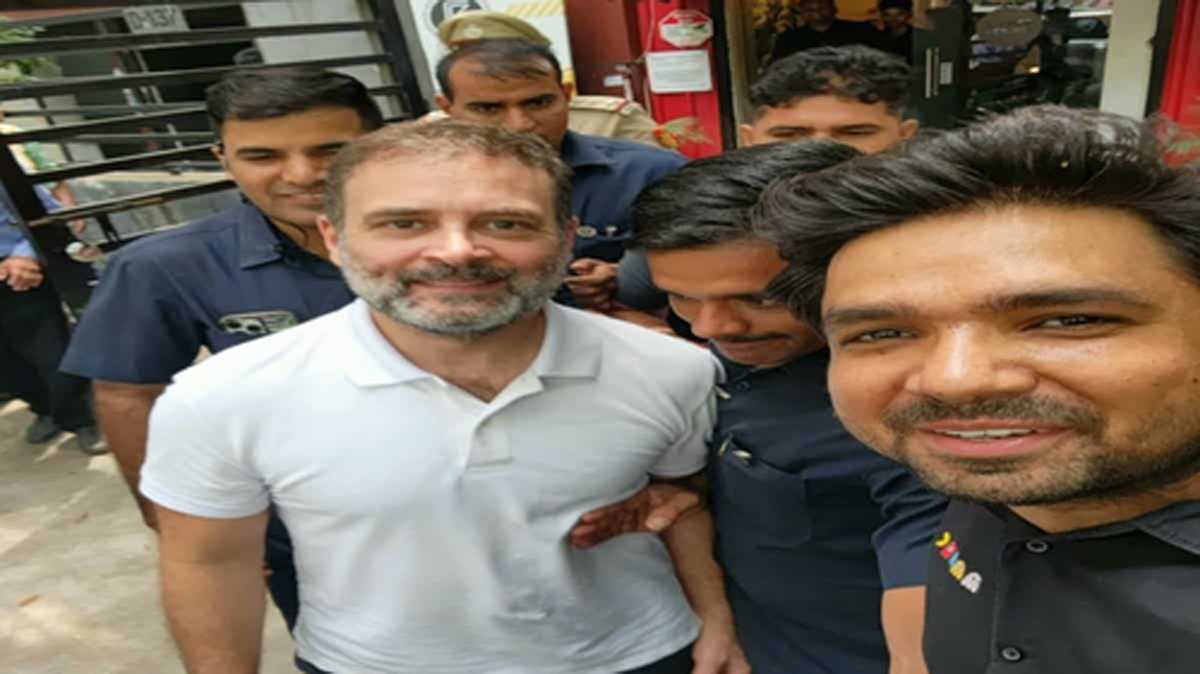राहुल ने दिल्ली के औद्योगिक क्षेत्र का दौरा कर लोगों को चौंकाया