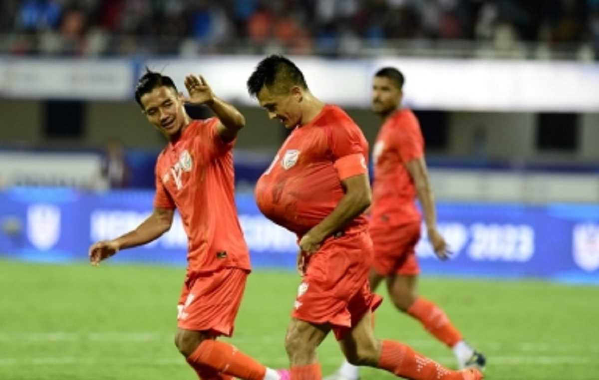 भारत के लिए विजयी गोल करने के बाद छेत्री ने पत्नी के प्रेग्नेंट होने की घोषणा की भारत के लिए विजयी गोल करने के बाद छेत्री ने पत्नी के प्रेग्नेंट होने की घोषणा की