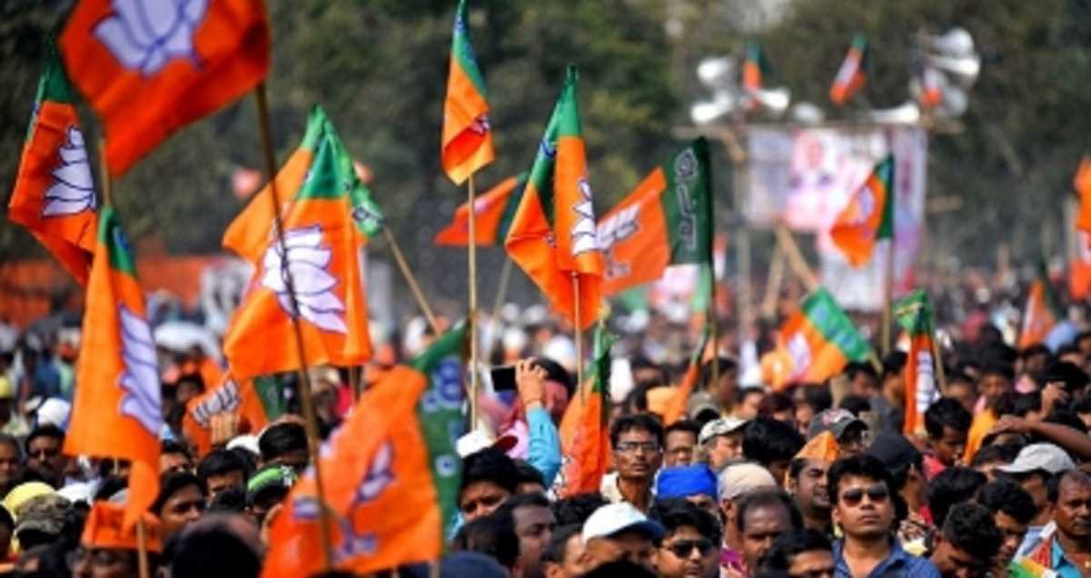 गोवा के 8 कांग्रेस विधायक भाजपा में शामिल, विधानसभा में सिर्फ 3 MLA की बची पार्टी