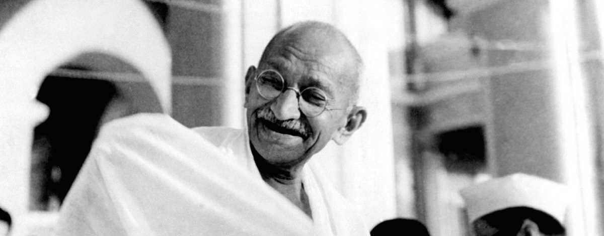 गांधी को गायब करने की साजिश