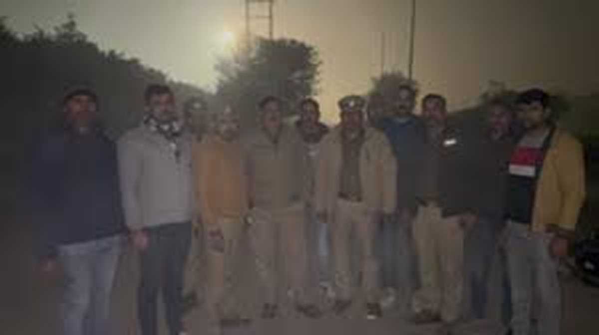 जहर खुरानी गिरोह के दो शातिर लुटेरे मुठभेड़ के बाद गिरफ्तार