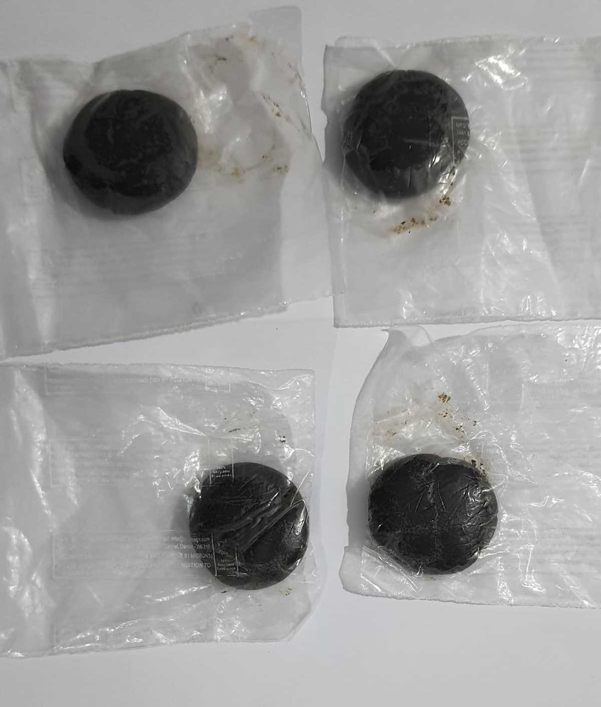 दोपहिया वाहन में घूम-घूम कर चरस की बिक्री 2 आरोपी गिरफ्तार