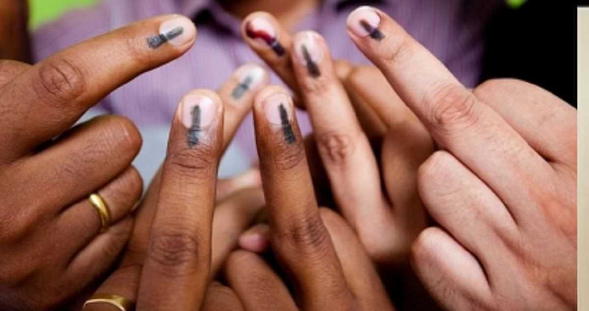 यूपी निकाय चुनाव में कई मंत्रियों की साख दांव पर यूपी निकाय चुनाव में कई मंत्रियों की साख दांव पर