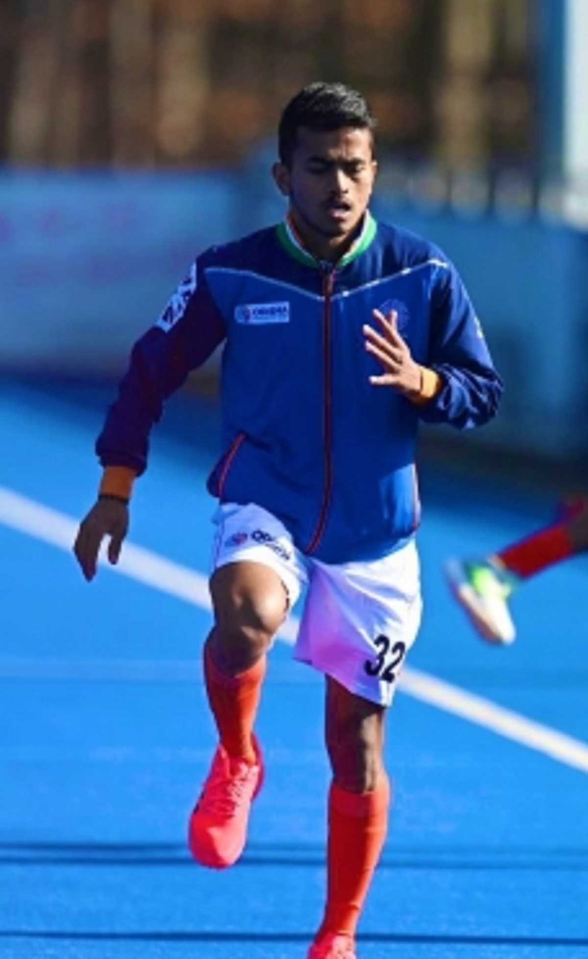 भारतीय हॉकी टीम को फाइनल से पहले बड़ा झटका, मिडफील्डर विवेक सागर बाहर भारतीय हॉकी टीम को फाइनल से पहले बड़ा झटका, मिडफील्डर विवेक सागर बाहर