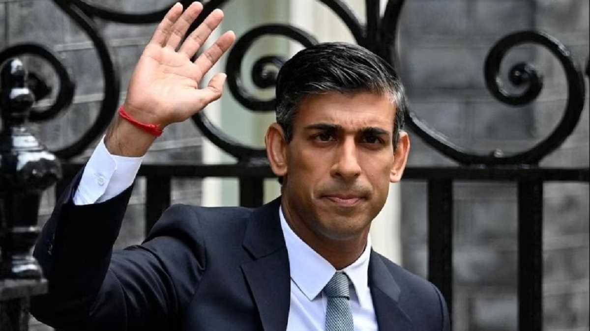 पीएम ऋषि सुनक ने इजरायल से कहा, आपके साथ खड़ा है यूके पीएम ऋषि सुनक ने इजरायल से कहा, आपके साथ खड़ा है यूके