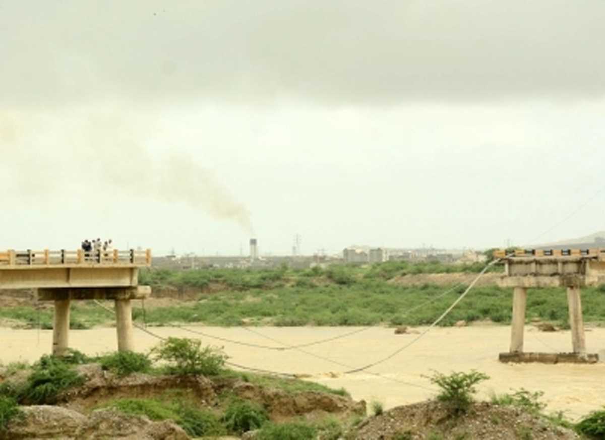 पाकिस्तान में बारिश से जुड़ी घटनाओं में मरने वालों की संख्या 23 हुई पाकिस्तान में बारिश से जुड़ी घटनाओं में मरने वालों की संख्या 23 हुई