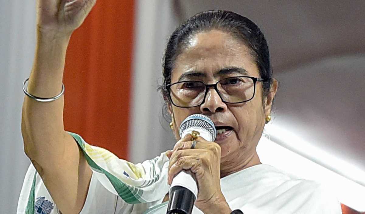 ममता बनर्जी ने आरजी कर मेडिकल कालेज की महिला डॉक्टर को समर्पित किया तृणमूल छात्र परिषद स्थापना दिवस