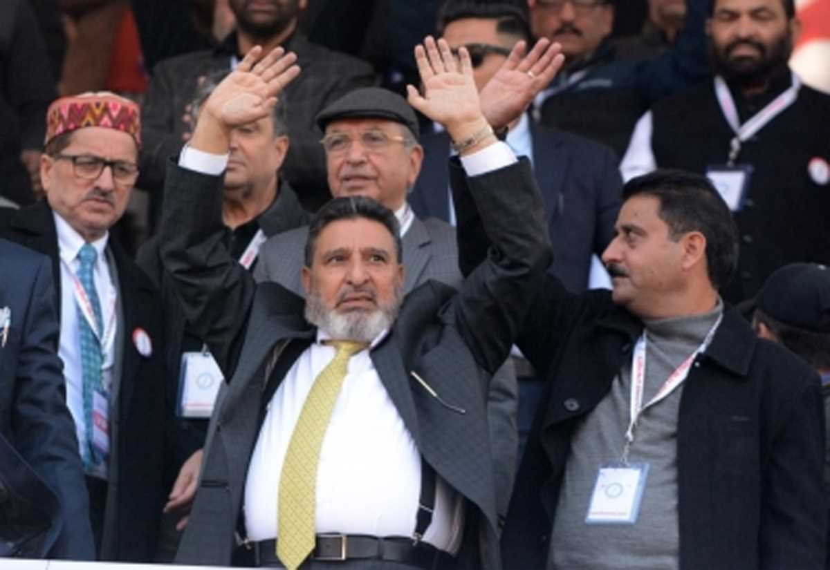 जम्मू-कश्मीर में अनुच्छेद 370 की बहाली का वादा करने वाले लोगों को धोखा दे रहे नेता