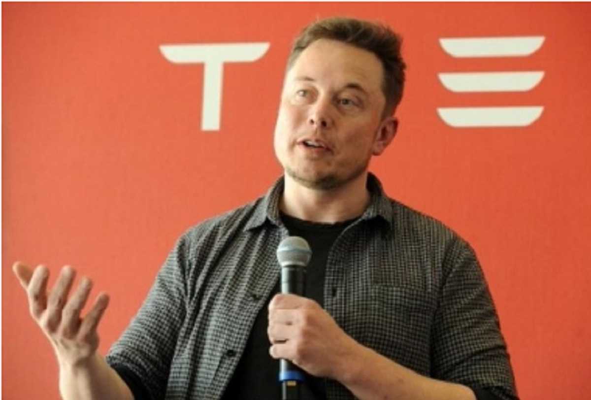 यूक्रेन में स्टारलिंक इंटरनेट सेवाओं को खत्म करने की कोशिश कर रहा रूस : मस्क