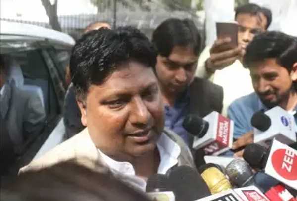 दिल्ली: आप विधायक अमानतुल्लाह के खिलाफ निगम ने दी थाने में शिकायत