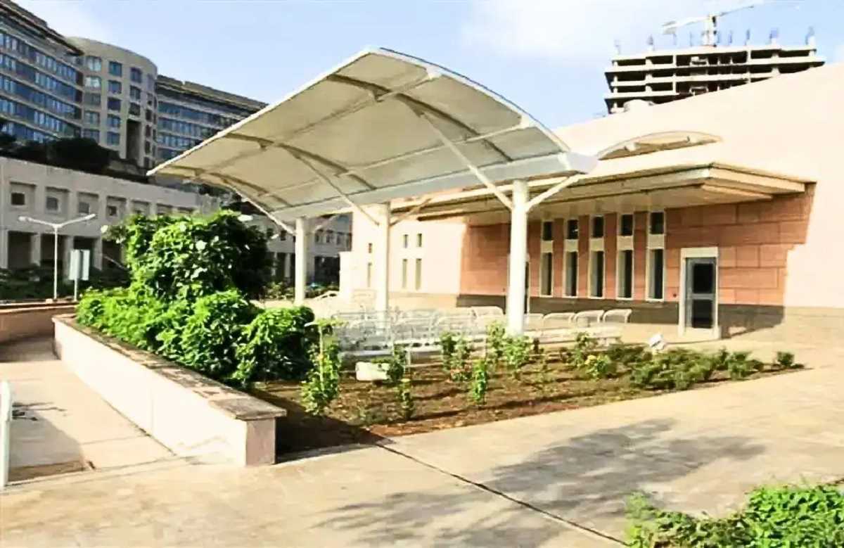 मुंबई में अमेरिकी महावाणिज्य दूतावास कार्यालय को बम से उड़ाने की धमकी