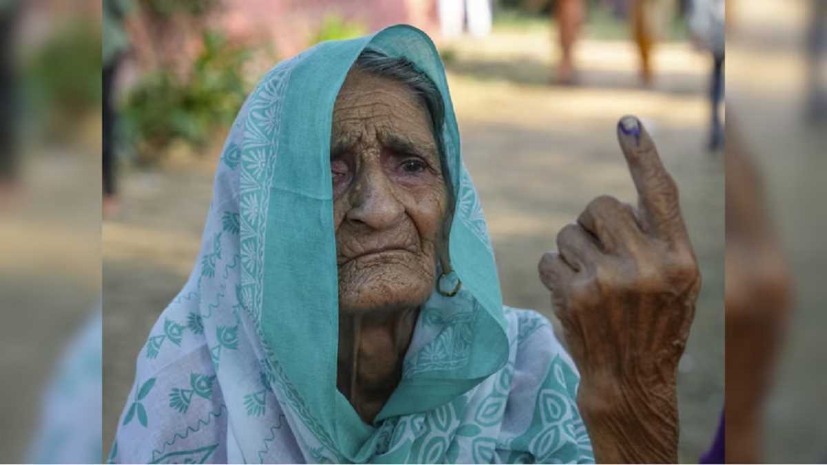 राजस्थान में सात विधानसभा सीटों पर उपचुनाव के लिए पोस्टल वोटिंग शुरू राजस्थान में सात विधानसभा सीटों पर उपचुनाव के लिए पोस्टल वोटिंग शुरू