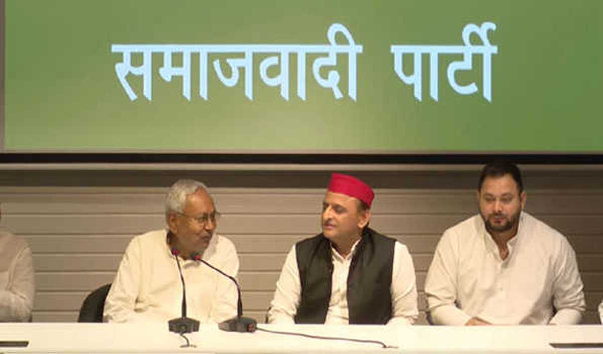 राष्ट्र हित में विपक्षी एकता वक्त की जरूरत : नीतीश