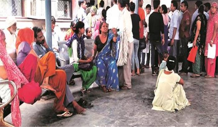 सरकारी अस्पताल में चिकित्सकों की कमी, मरीज परेशान
