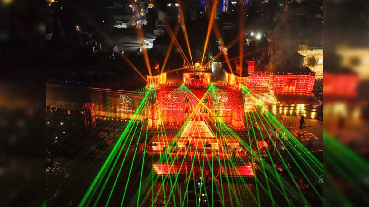 वाराणसी में देव दीपावली की तैयारियां तेज, लेजर शो होगा नायाब और अनोखा