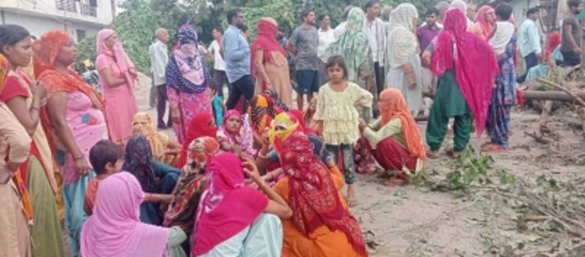 गुरुग्राम : प्रशासन की बड़ी लापरवाही, खुले नाले में गिरा बच्चा, लापता